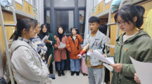 女同网站
学生第二党支部“扬帆新时代，争做建工人”党员驻班活动